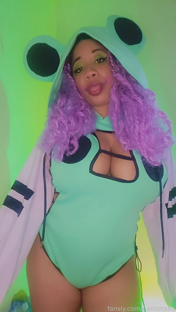 Freaky fwog 3 videos -bj w toy -strip tease -joi tiggobitties part 36 