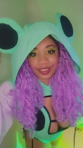 Freaky fwog 3 videos -bj w toy -strip tease -joi tiggobitties part 51