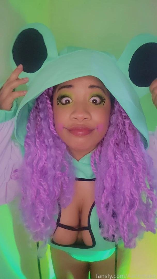 Freaky fwog 3 videos -bj w toy -strip tease -joi tiggobitties part 2 