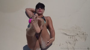 alexia-ramsey - Vacay footjob one of my favorite foot fetish scenarios is the vacay 