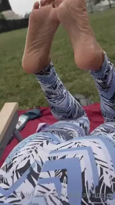Some more public sole posing 