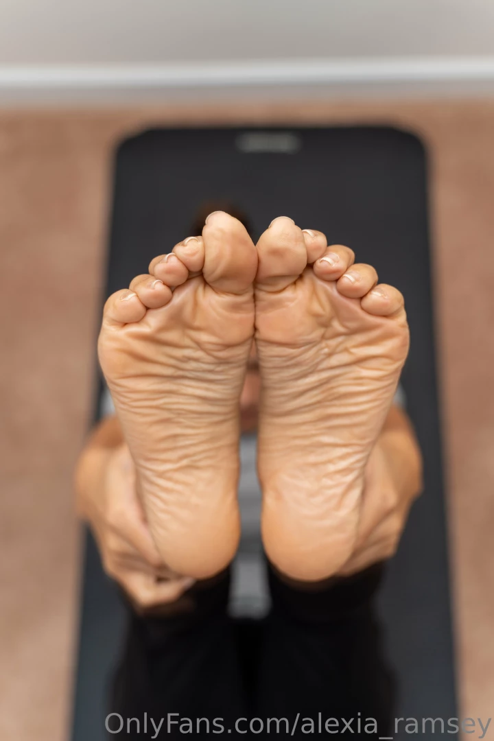 31 photo post bare nails amp bare feet for those always asking for it part 2 