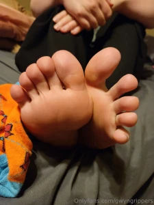 Doesn t this pedicure look like stars but it d look better on your