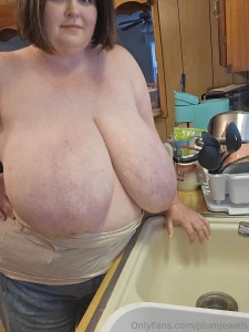 Washing dishes part 3