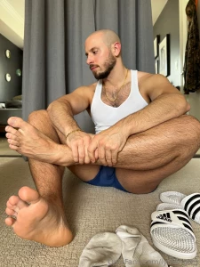 Sniff me taste me swallow my big dick