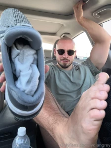 About to lay them on your face swipe past slide no 4 for mini video part 1