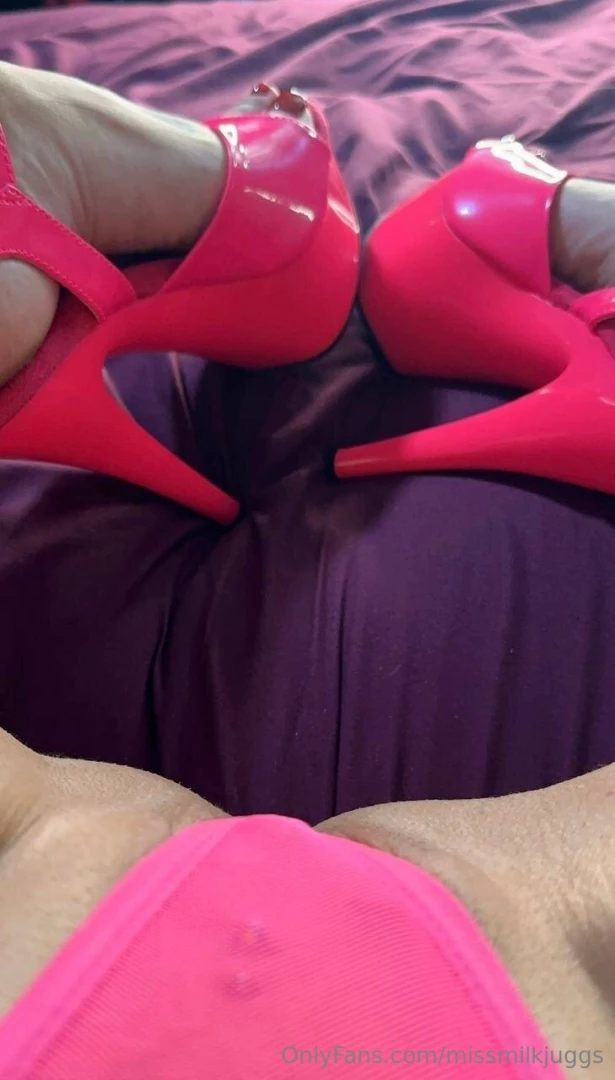 Pussy and heels just a little something to make your cock spring to 