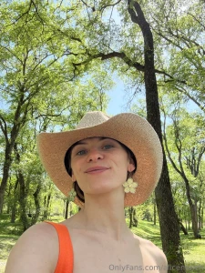 I would love to do a custom in my new cosplays if anyone wants to do a