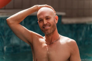 Kamdentree towers above the rest in more ways than one in this set it