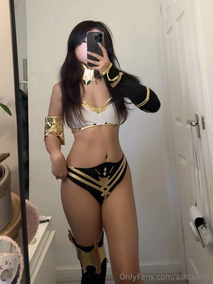 Ishtar cosplay is back after 2 years lt 333 what we thinking leave a part 1 