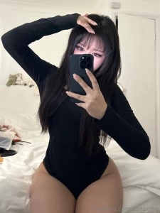 Whats the saying again thick thighs part 2