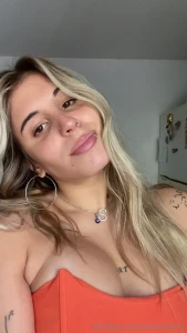 Me dejas sentarme en tu cara como pa descansar