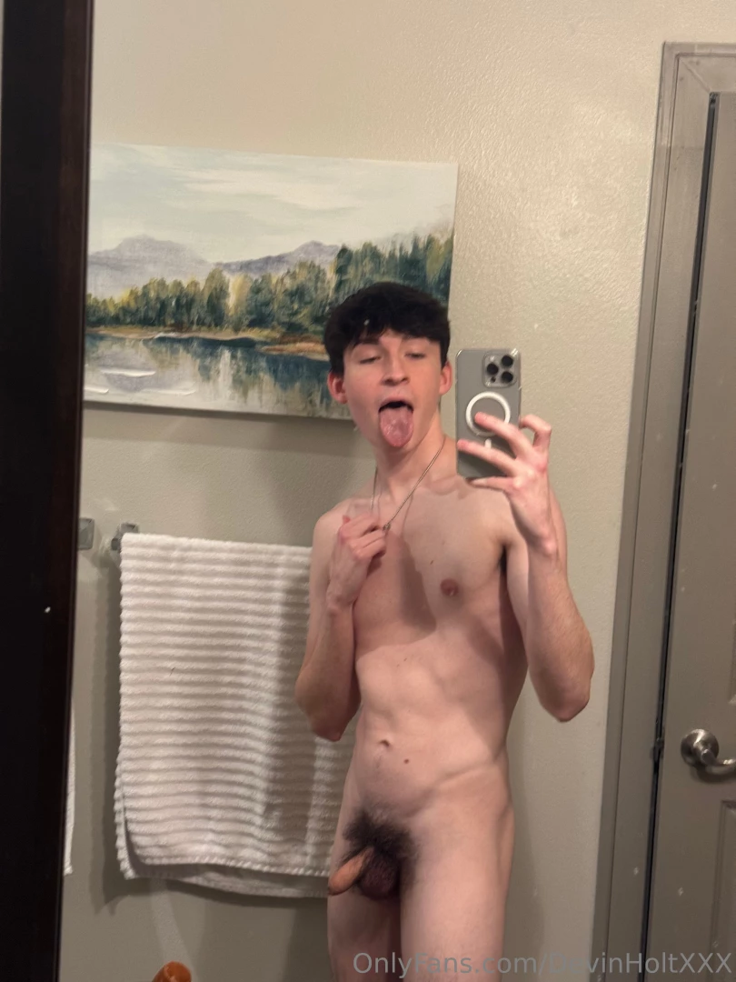 Here s the actual pics i took in my yt vid some smooth i didn t shave part 4 