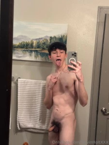 Here s the actual pics i took in my yt vid some smooth i didn t shave part 4