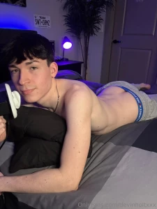 Just uploaded a new yt vid you should go watch it or get on top of me part 3