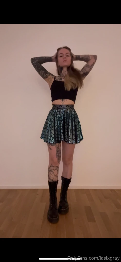 Just me posing and twirling in my mermaid skirt and boots for you lt 3 