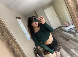 Here s a pic so you don t miss me