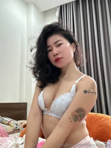 I look better with nothing on wanna see