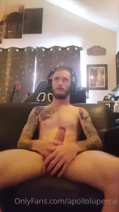 Had to cum while i wait for halo to download