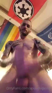 I was so horny so i oiled myself up and came all over myself enjoy the