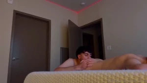 Big bro knows how to fuck it right