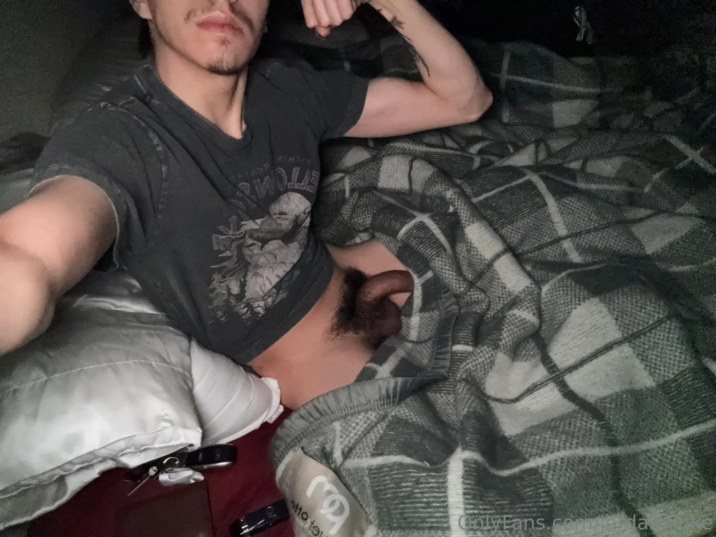 Thinking about not shaving for as long as possible whatchu think part 4 