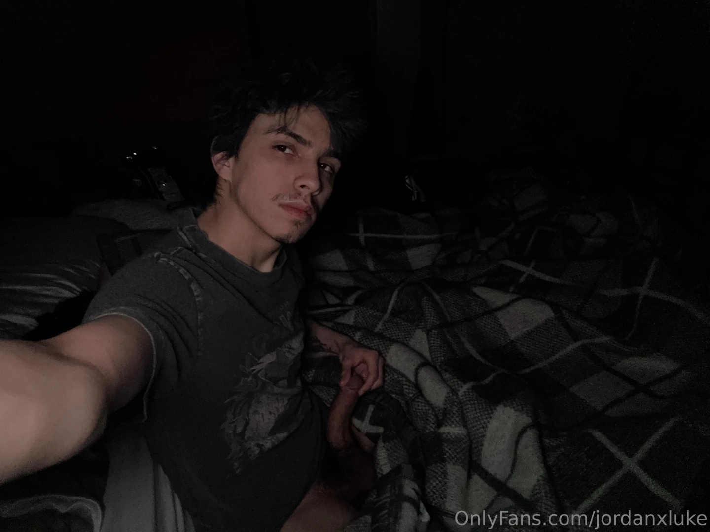 Thinking about not shaving for as long as possible whatchu think part 1 