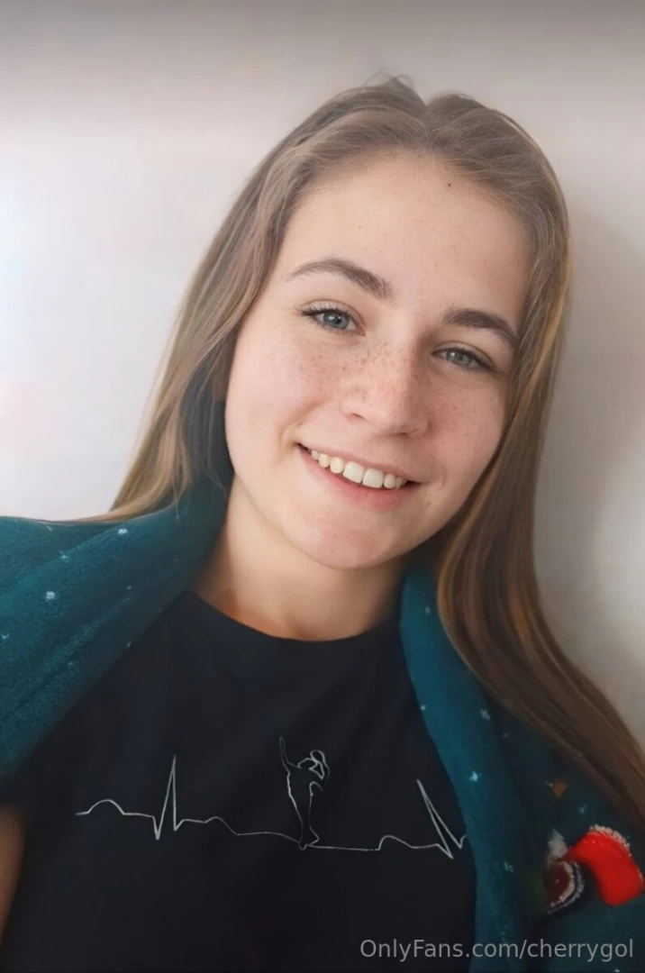 Free honeyfoxvip sexy and naughty babe honeyfoxvip who is waiting for part 21 