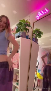 Ooops the mirror exposed me part 2