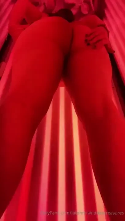 Pov mama let s you in the weight loss chamber to see her ass shake 