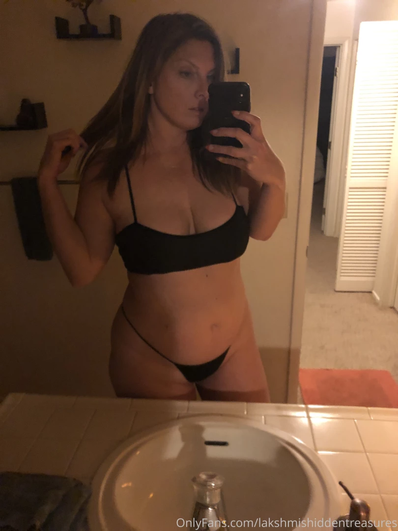 Selling this whole set to a subsriber he s excited 