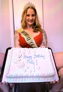My new cake sitting champagne pour masturbation squirting drinking it