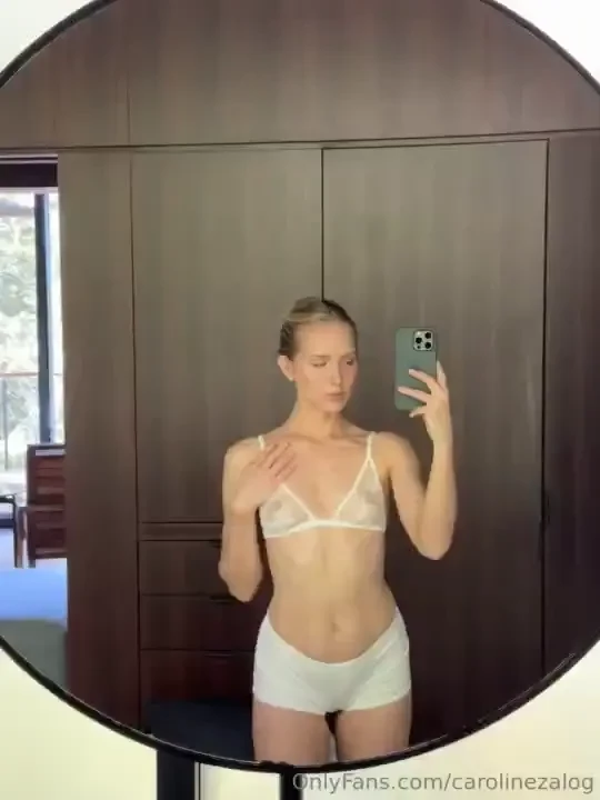 Saying goodbye to the birthday hotel last mirror selfie of the trip it 