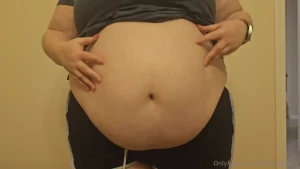 I love playing with my belly after a big meal what would you do if you