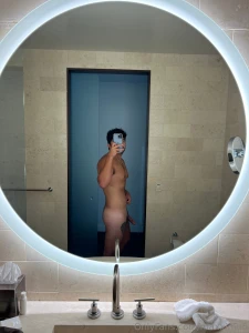 Just some hotel pics hehe tips are greatly appreciated part 1