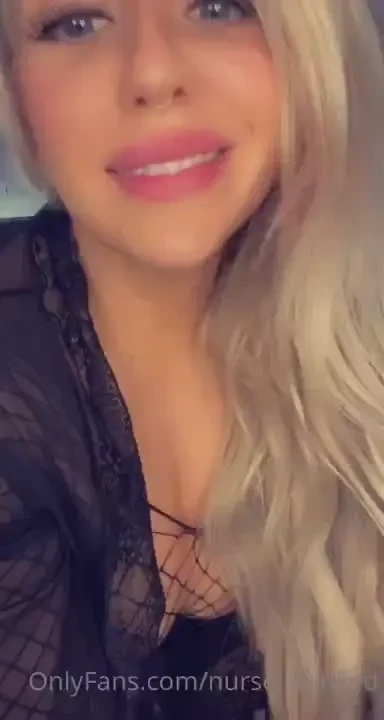 Rate this fishnet bodysuit twerk video 1-10 