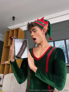 Santa has sent me to give you an special xmas gift go now to my main part 1