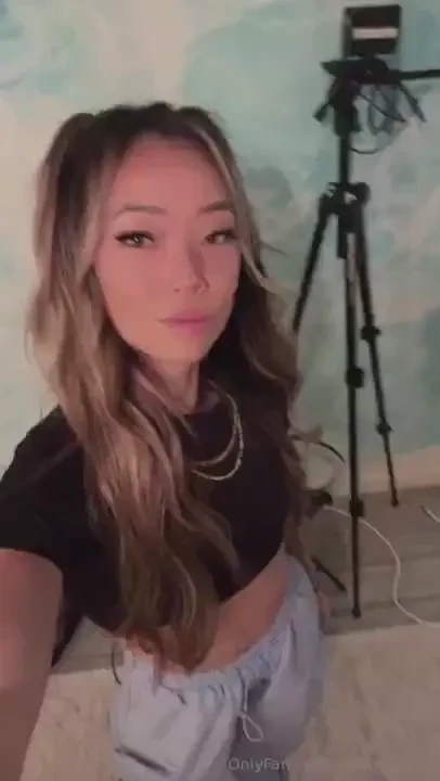 Hey lovely people what are you guys up to feeling a little cute today 