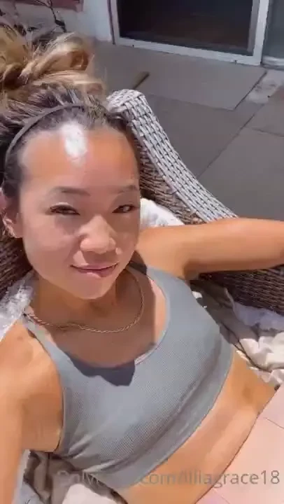 Always appreciating slow moments like this can you comment the cutest 