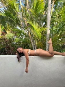 Sunkissedmia keeps telling me she is thankful for all your support why