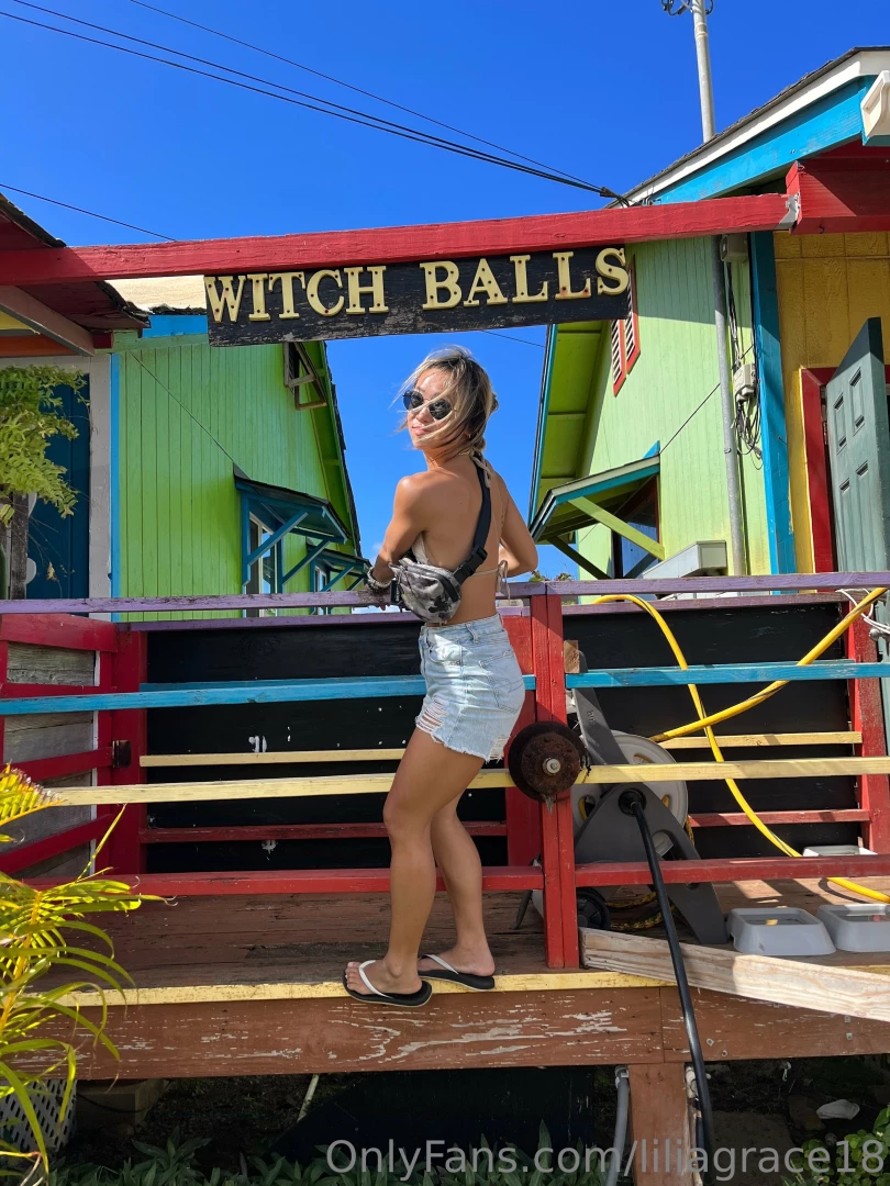 Sundays are meant for sipping on sunshine and sweet refreshment 