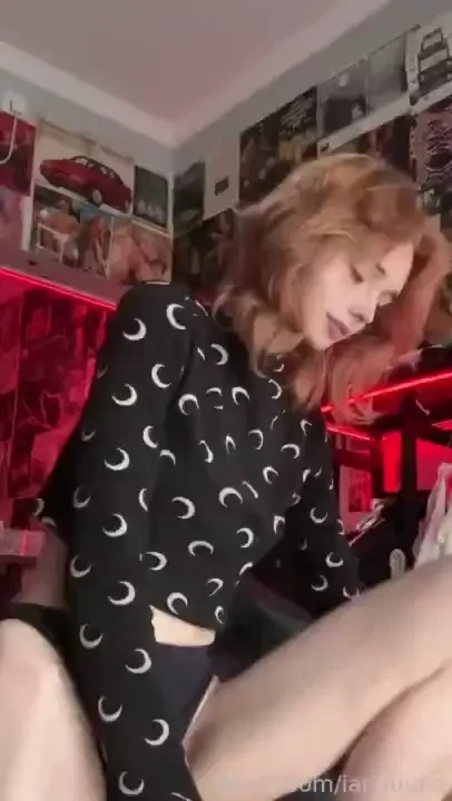 Reading your hot comments make myself happy redhair cute teen cutie 