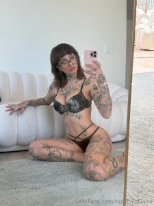 Uploaded a bunch of new stuff for u pervs to enjoy this weekend dont