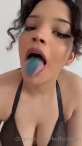 Imagine this lolly is your cock my blue mouth and tongue is so wet and