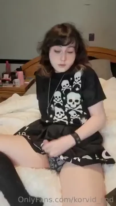 Let s sneak off together and have some fun 