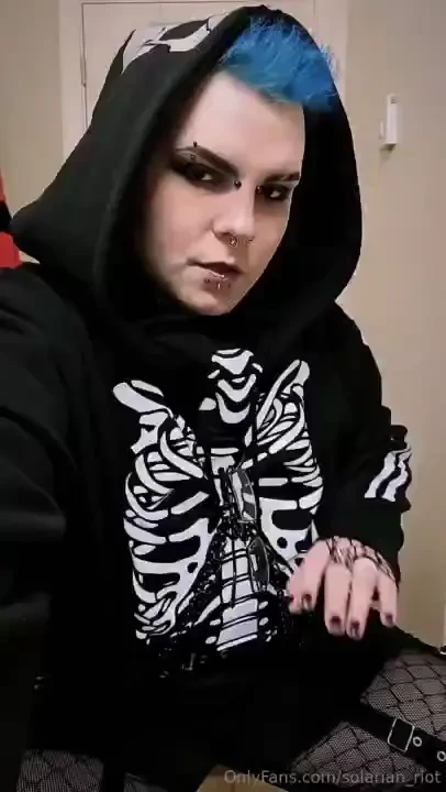 I liked this lil video clip i did on sinday and thought i d throw it 