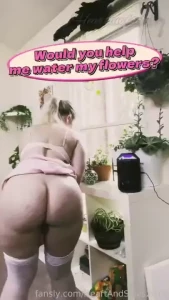 Just watering my plants pawg booty twerking blonde