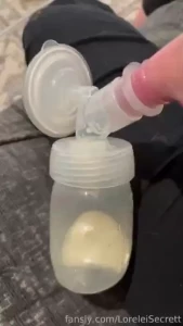 Hi bb s here is this month s milky video for being subscribed i