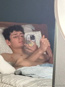 Bro i m seriously so horny rn my cock is throbbing i need to be in