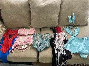 Oh it s friday happy fridays for freedom wonder what i should wear i m part 8